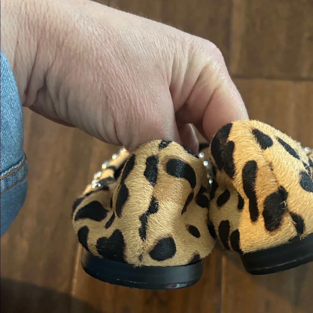 EUC Leopard Print Flats with studs - Picture 5 of 5